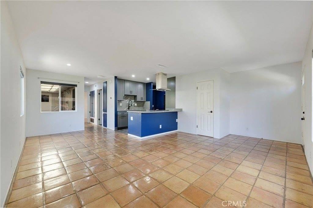 8231 Deerfield Dr - Photo 3 of 50