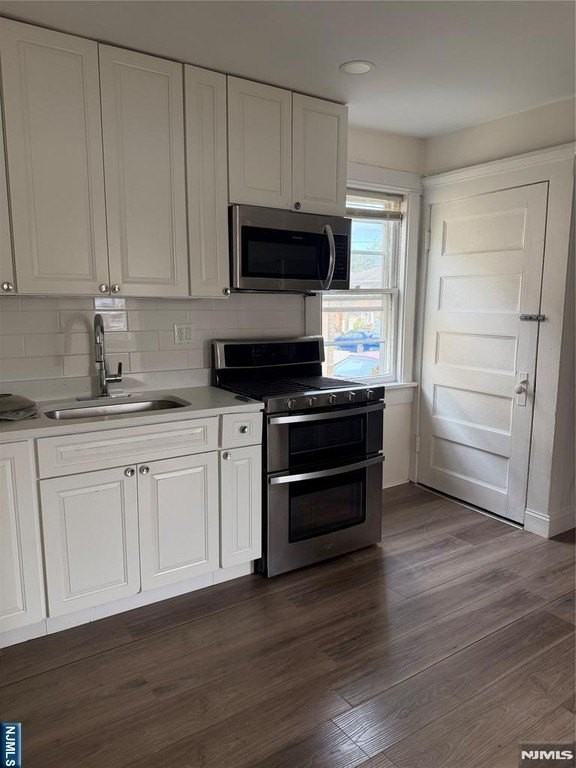 25 Henry St #1 - Photo 3 of 21