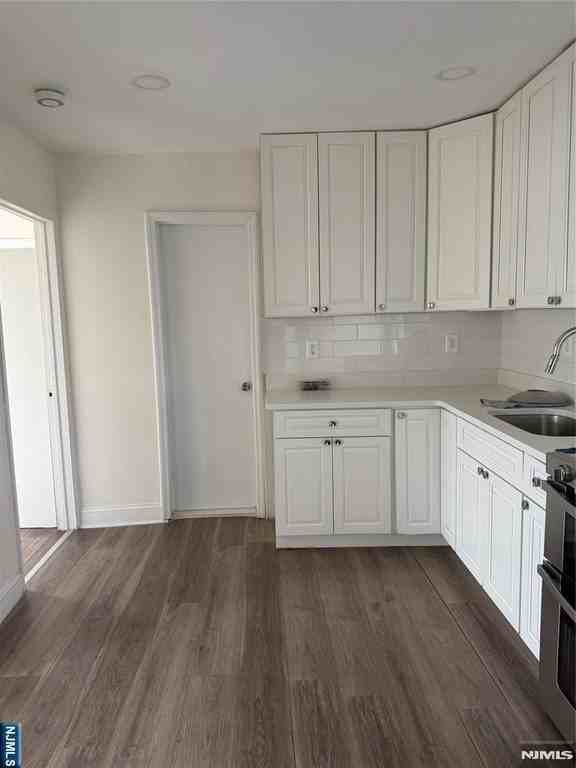 25 Henry St #1 - Photo 4 of 21