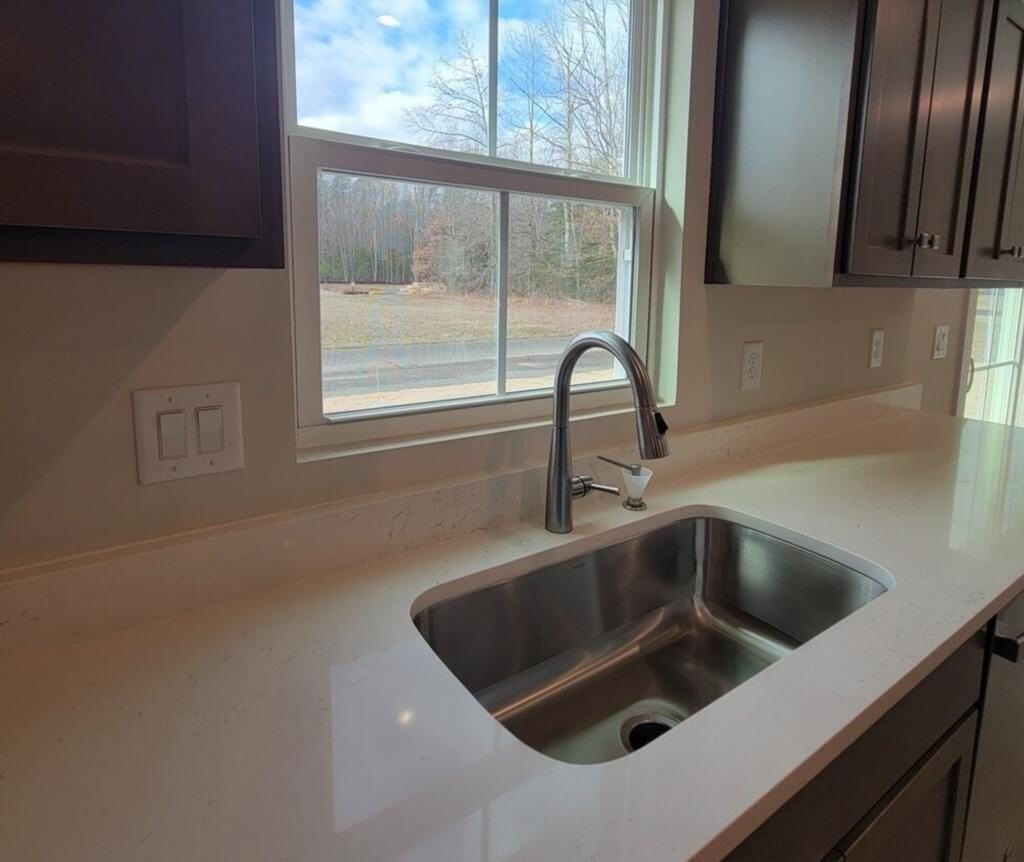 117 Braxton Way - Photo 5 of 20