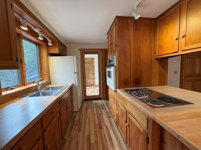 81 Fairview Ave - Photo 6 of 28