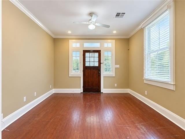 2926 Cambronne St - Photo 4 of 20