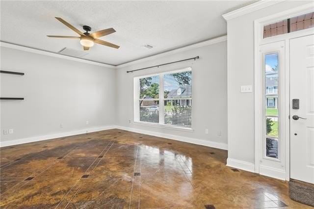 101 Field St - Photo 6 of 49