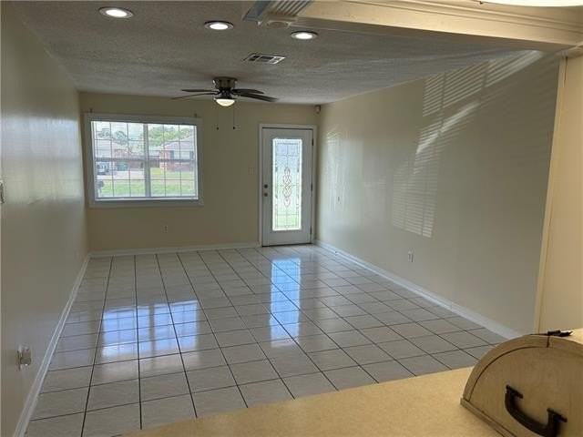 725 Oakwood Dr - Photo 6 of 29