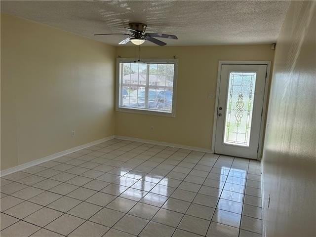 725 Oakwood Dr - Photo 7 of 29