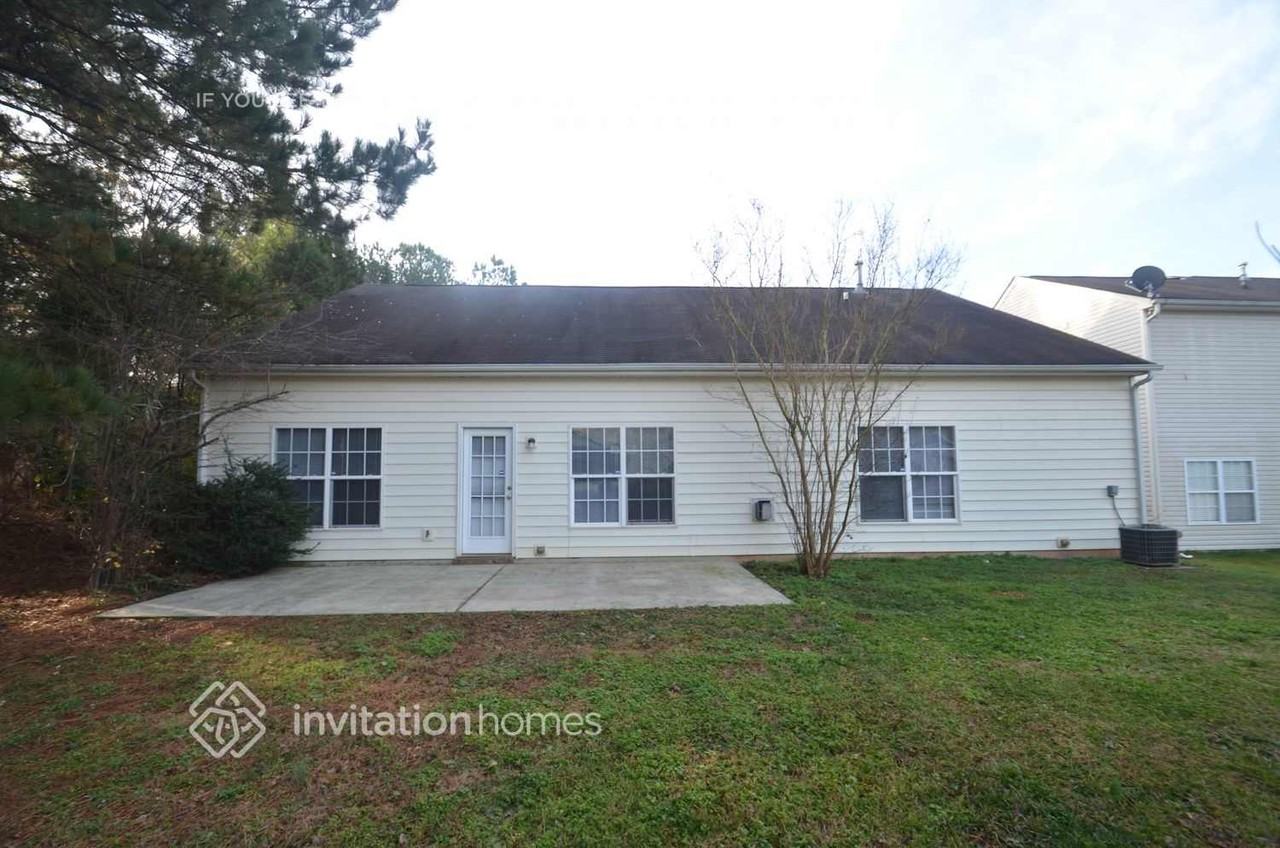 4302 Clymer Ct - Photo 6 of 7