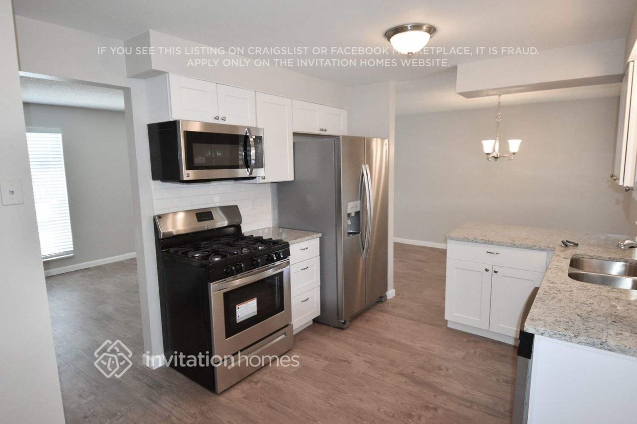 6341 W 109th Pl - Photo 2 of 13