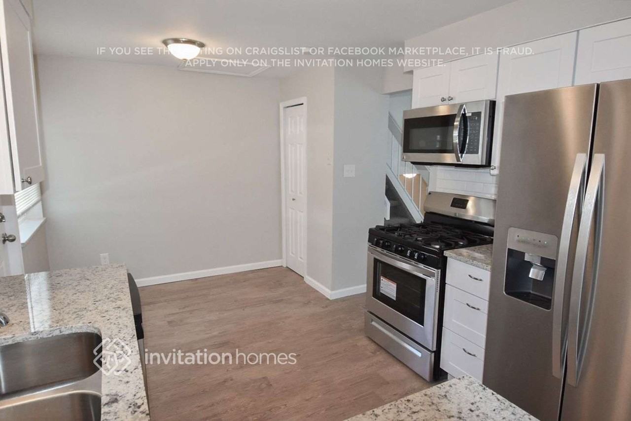 6341 W 109th Pl - Photo 3 of 13