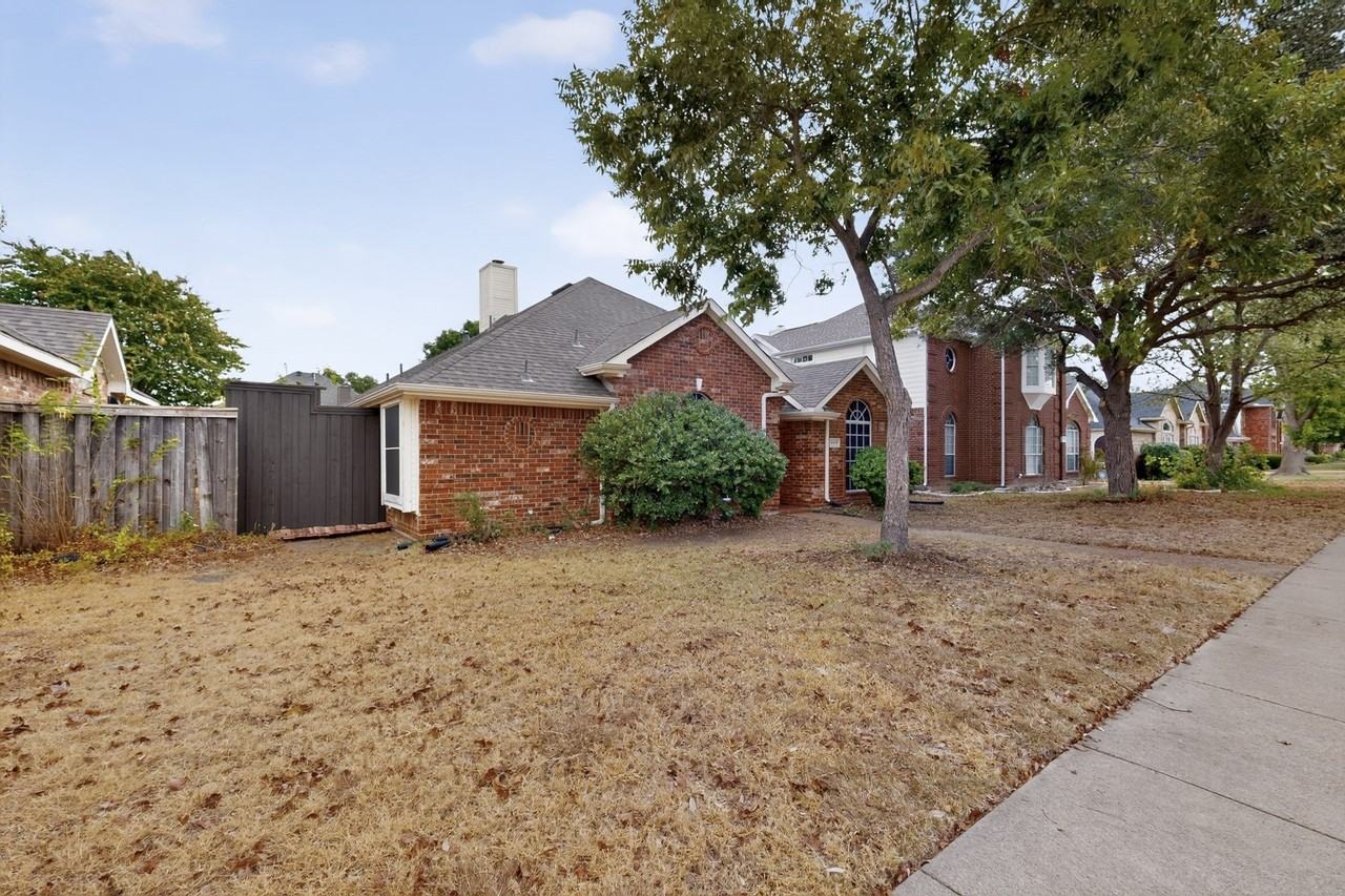 8108 Case Dr - Photo 3 of 40