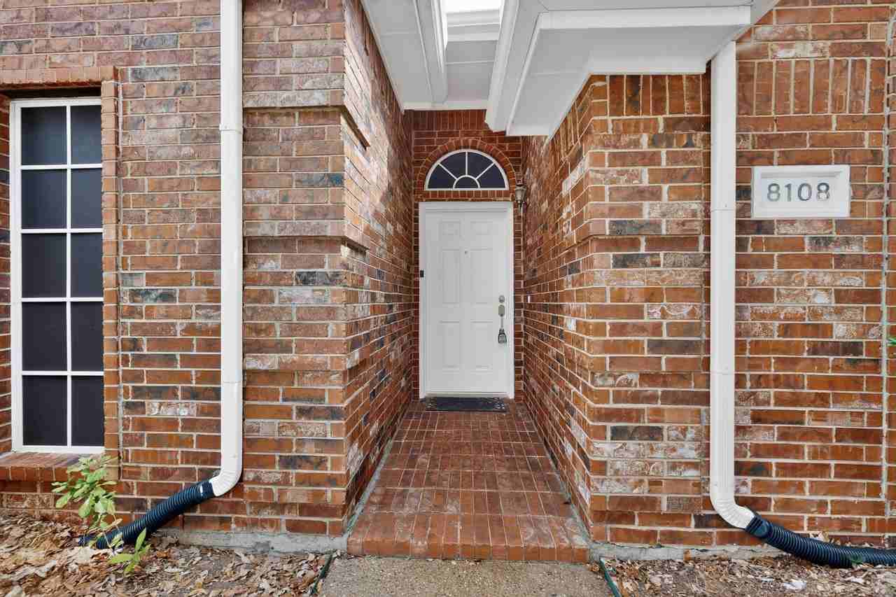 8108 Case Dr - Photo 6 of 40