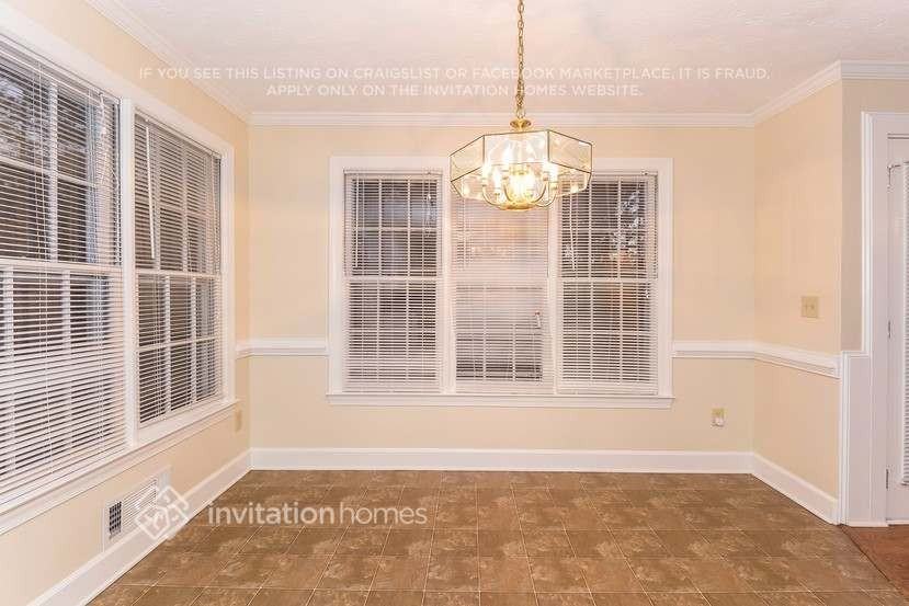 3565 Millers Pond Way - Photo 6 of 23