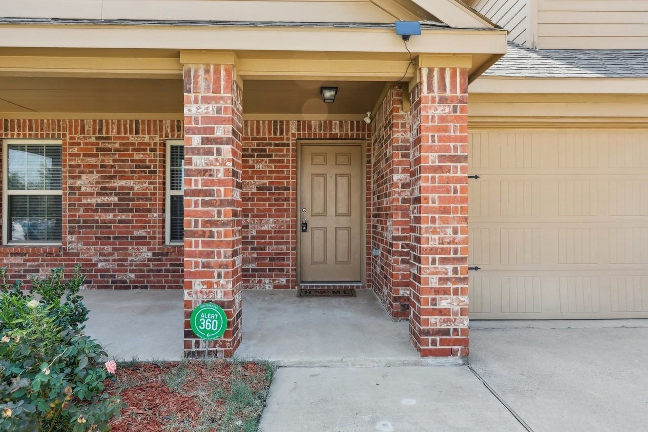 1180 Wentworth Way - Photo 4 of 34