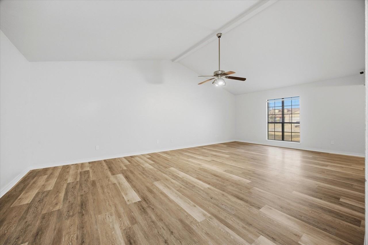 414 Carl C Senter St - Photo 7 of 19