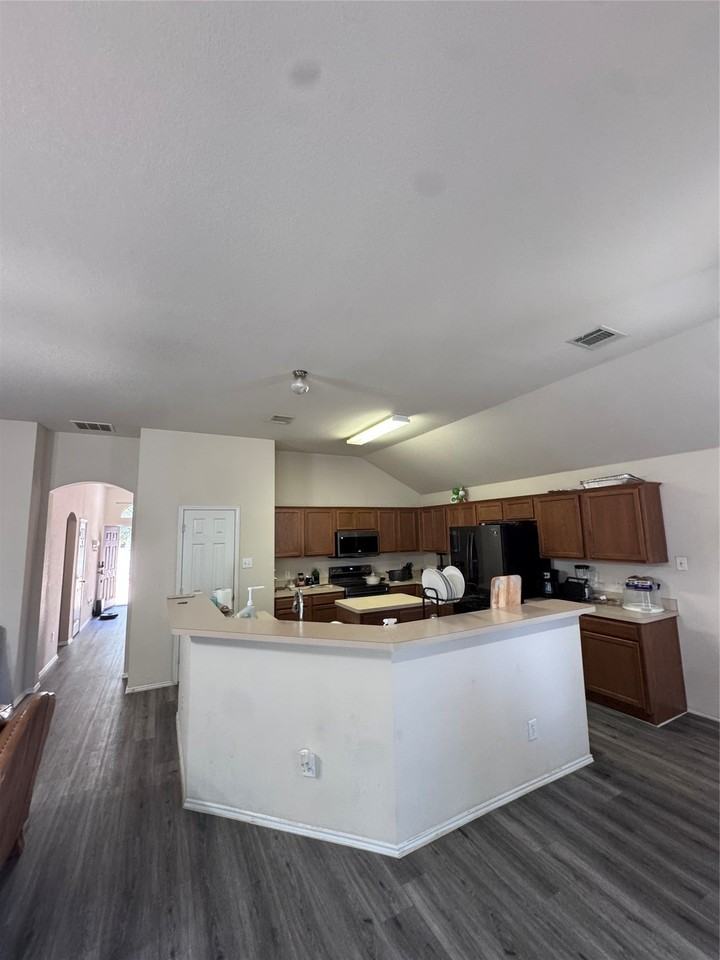 6812 Wilhelmina Dr - Photo 6 of 9