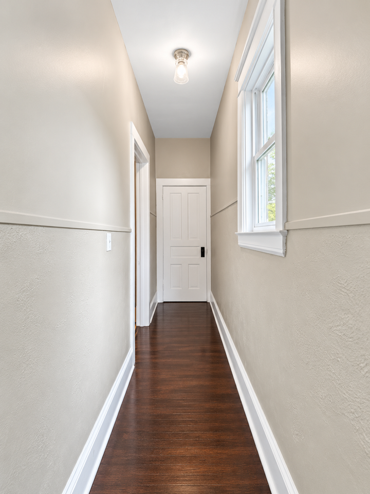 Charming Fourplex in a Prime St. Paul Location Near St. Thomas - Photo 6 of 12