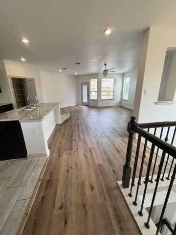 2660 Venice Dr #1 - Photo 4 of 11