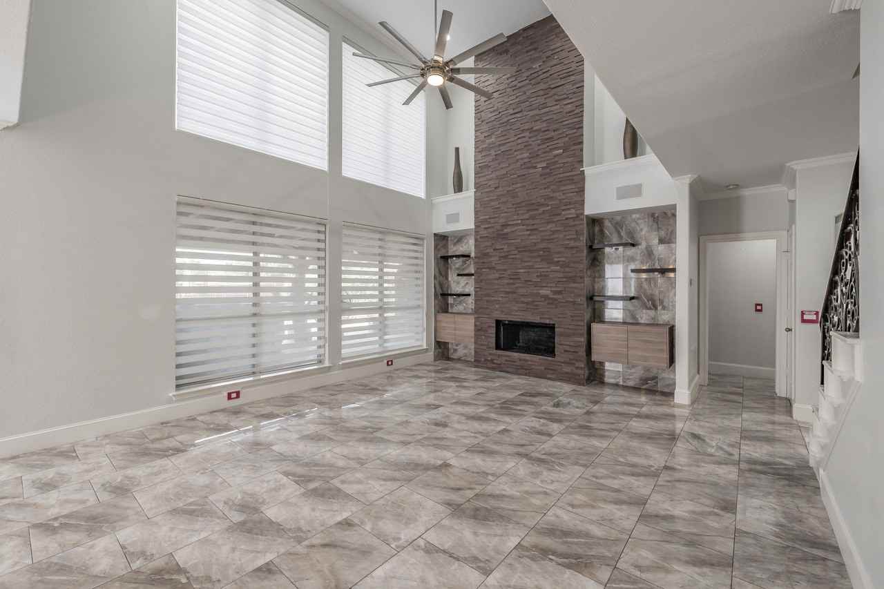 2748 Club Ridge Dr - Photo 5 of 39