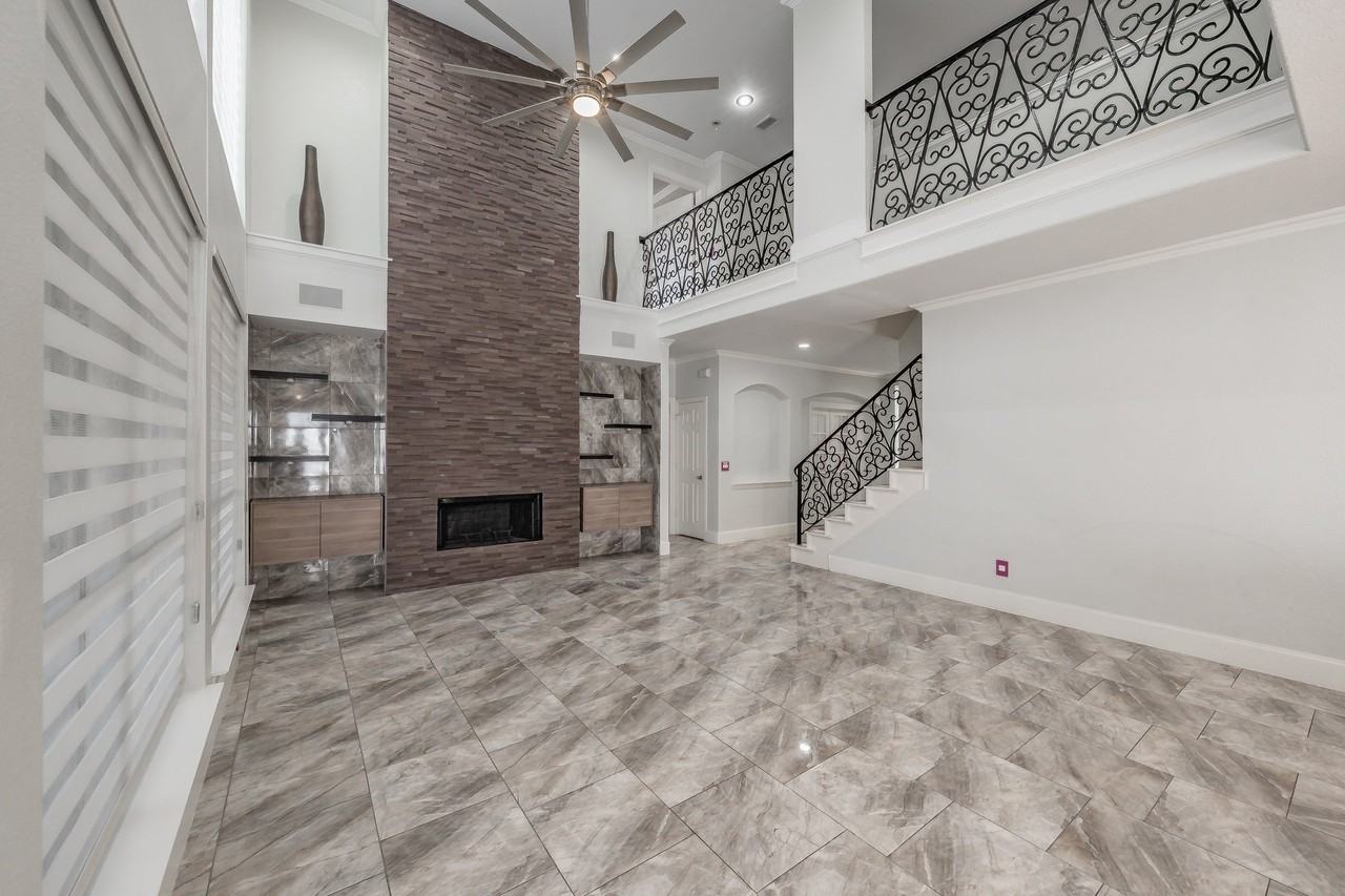 2748 Club Ridge Dr - Photo 7 of 39
