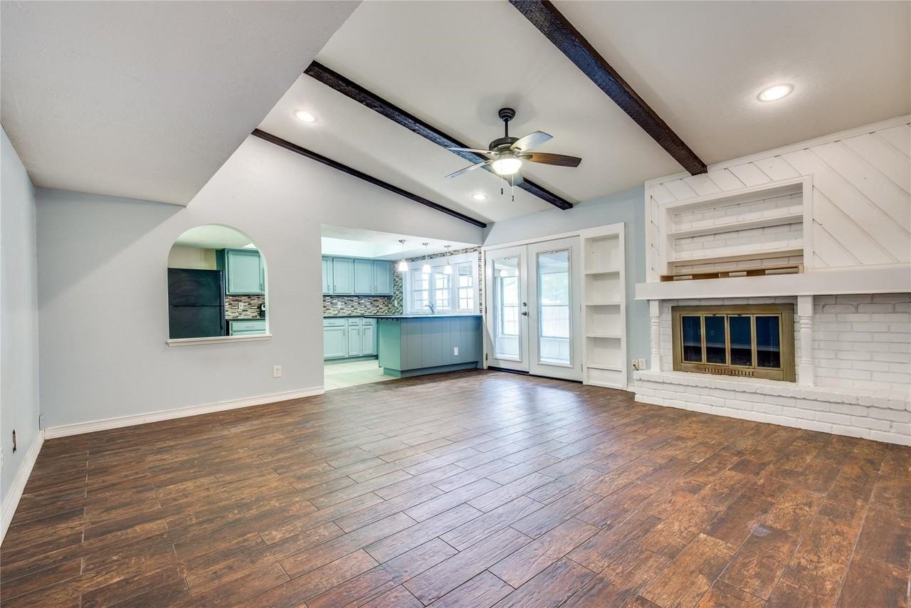 5084 Avery Ln - Photo 4 of 17