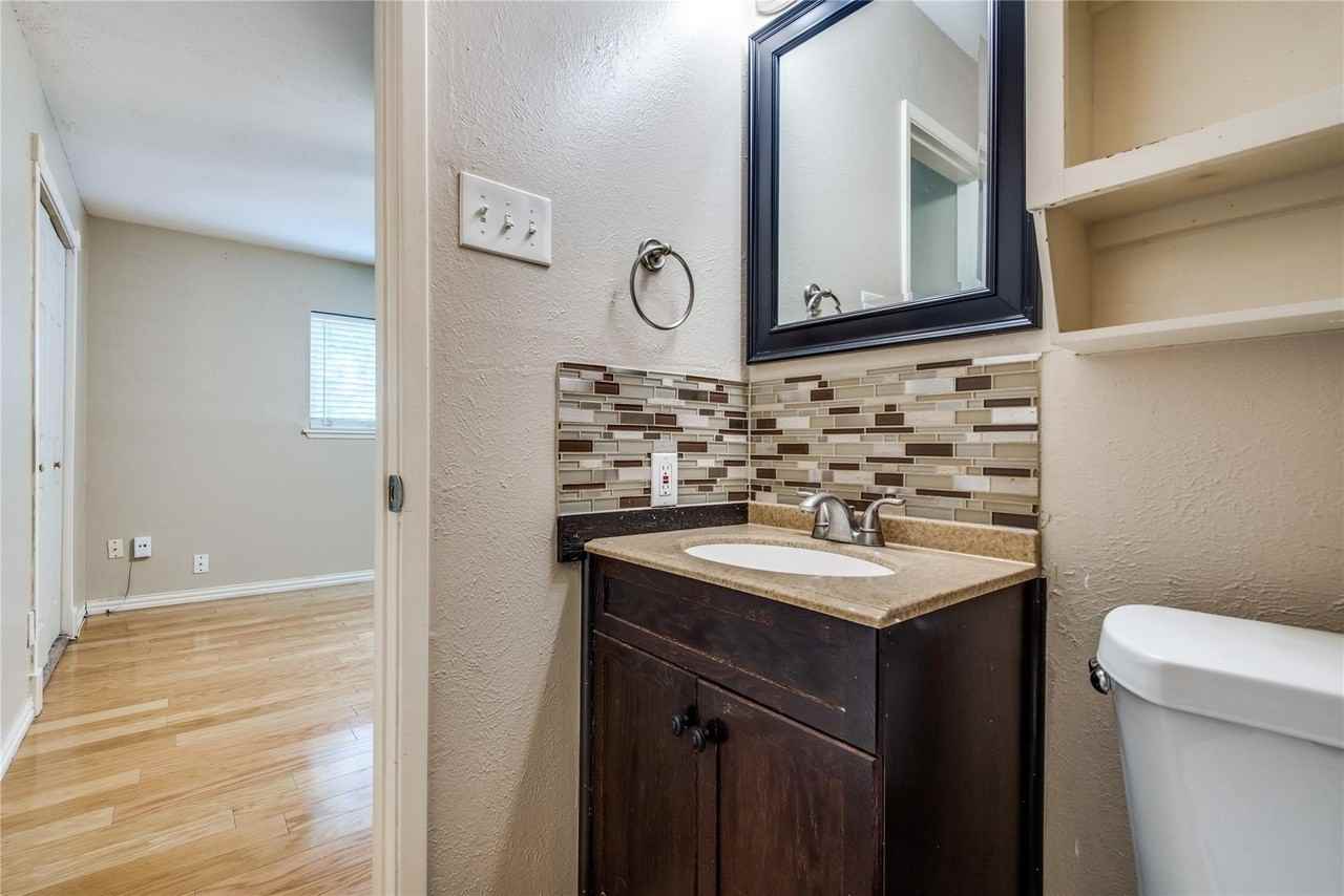 5084 Avery Ln - Photo 7 of 17