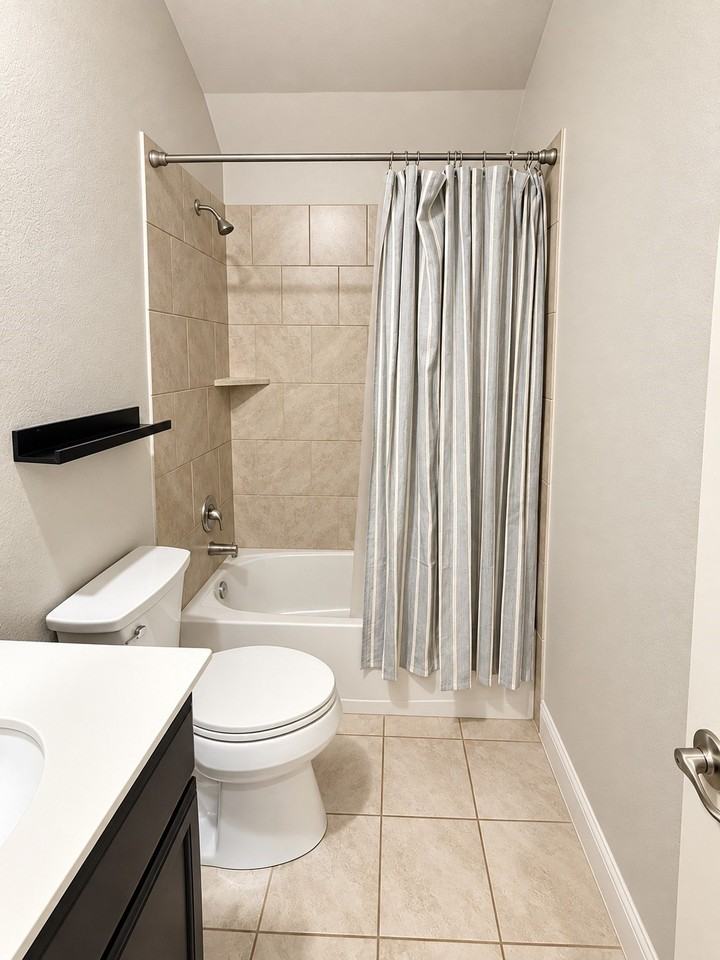4320 Lakeview Dr - Photo 5 of 29