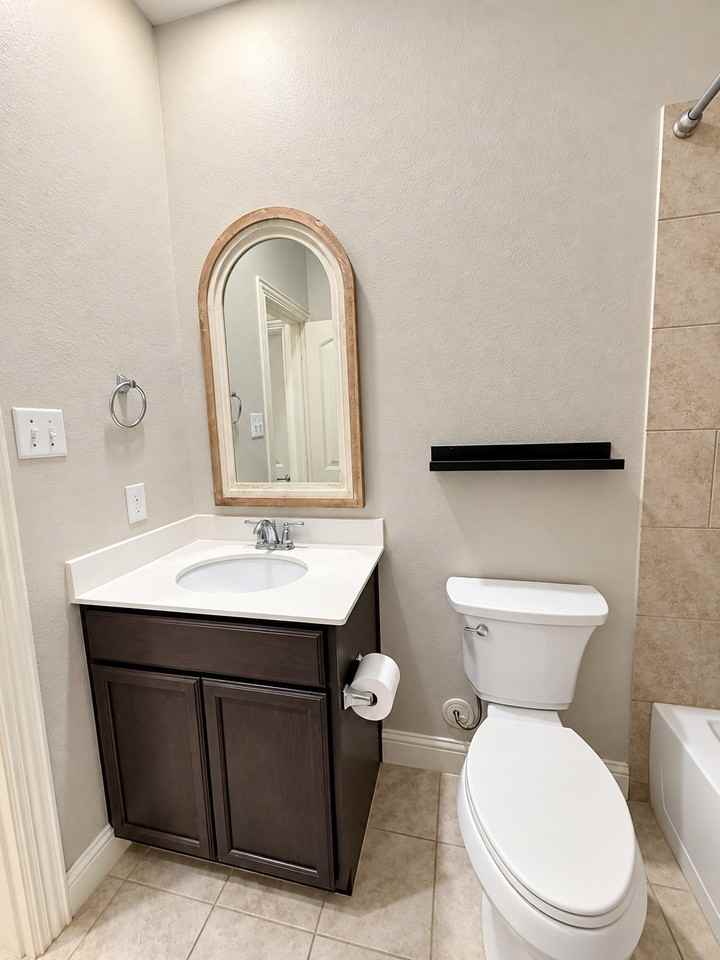4320 Lakeview Dr - Photo 6 of 29