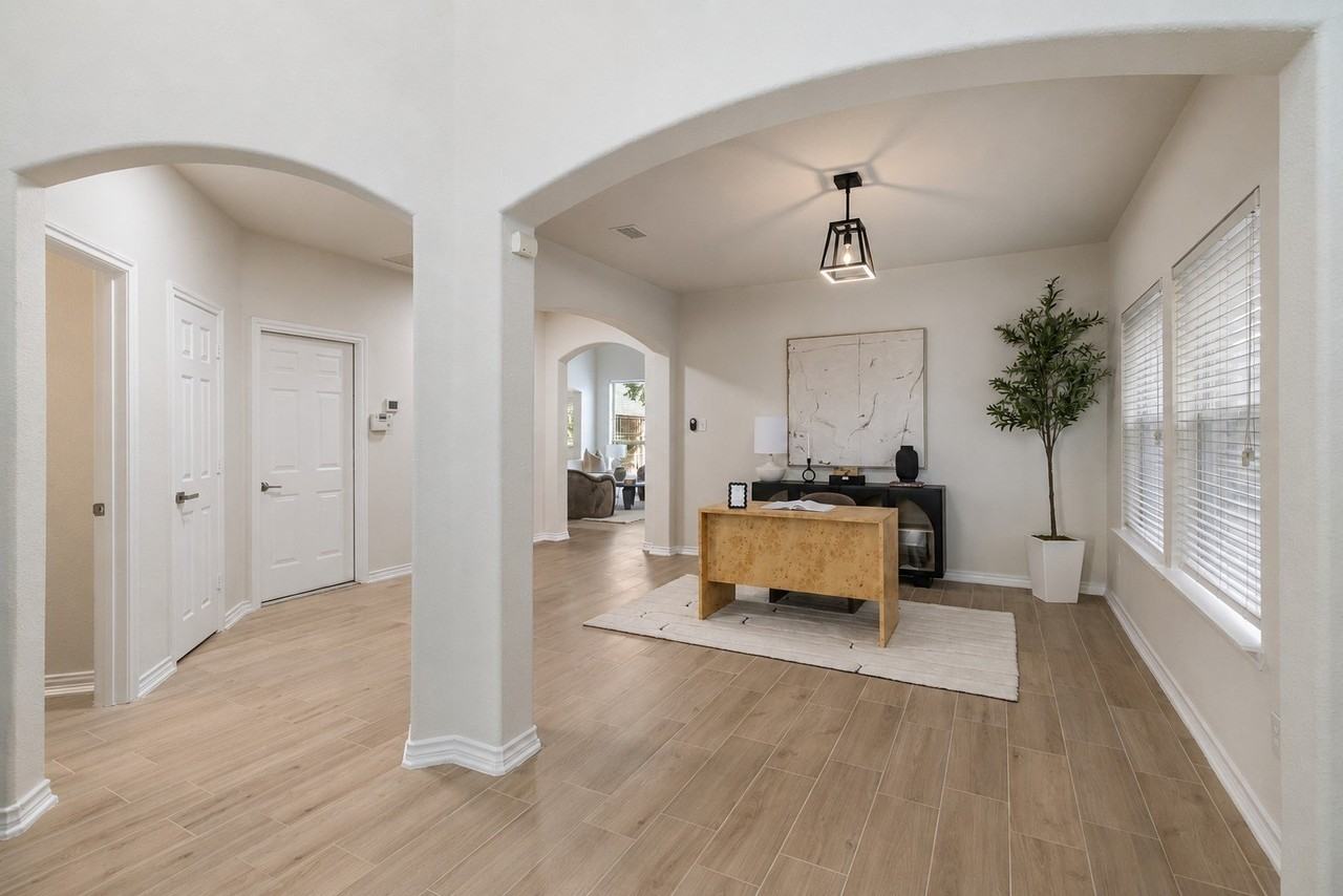 4617 Dwarf Nettle Dr - Photo 3 of 39