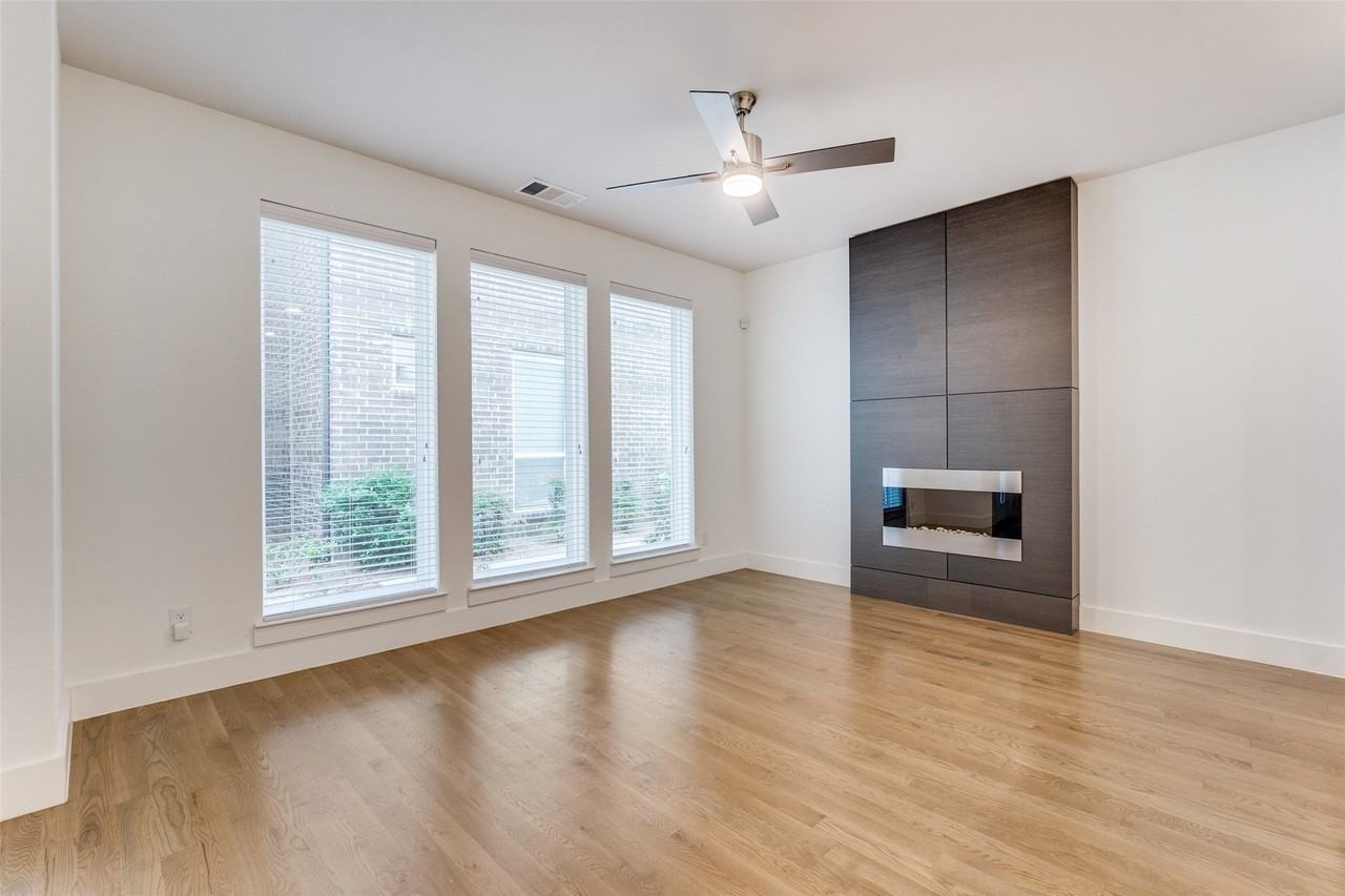 1119 Lavender Rdg - Photo 3 of 24