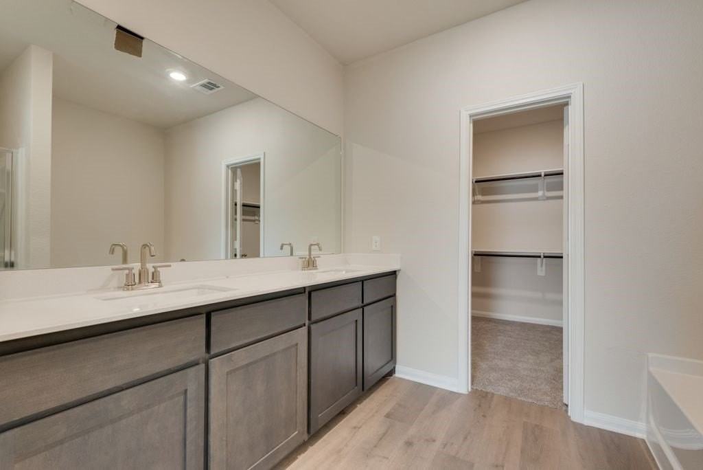 4211 Possumhaw Dr - Photo 6 of 18