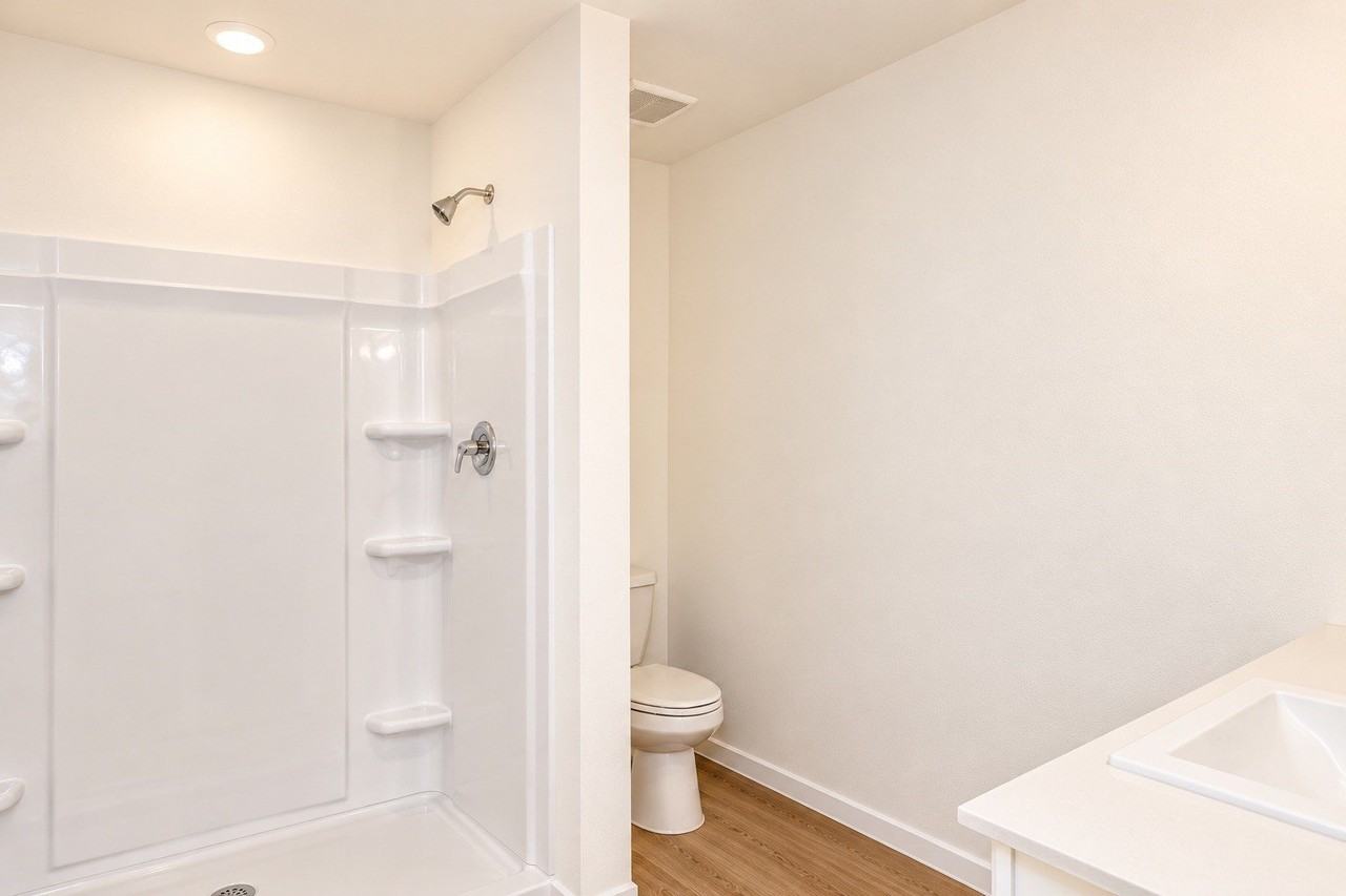 608 Finch Cir - Photo 3 of 9