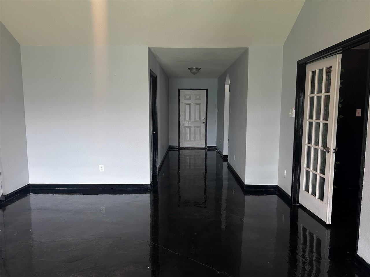 2109 Old Harbor Way - Photo 3 of 10