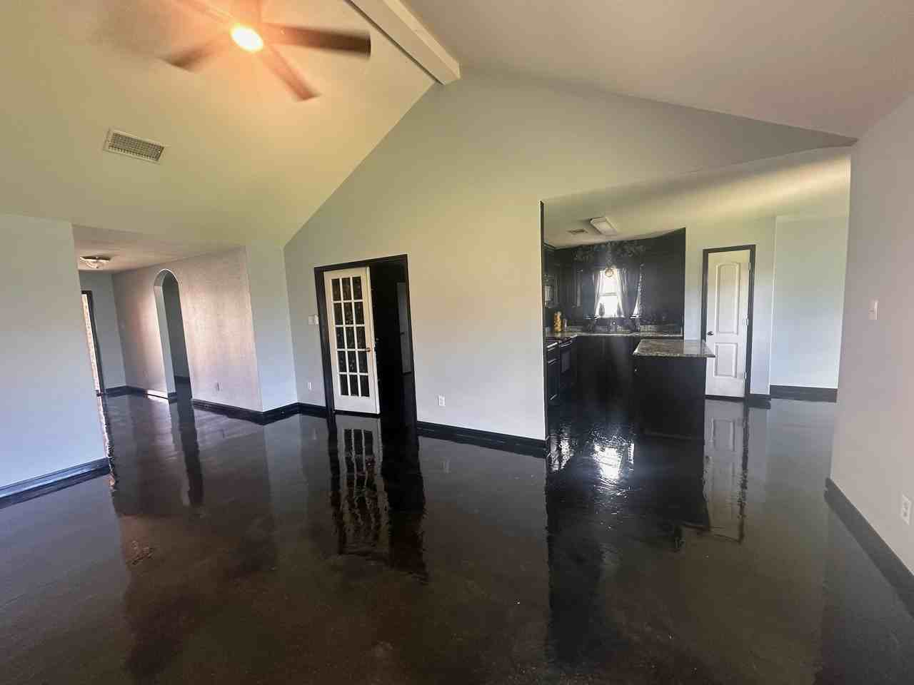 2109 Old Harbor Way - Photo 4 of 10