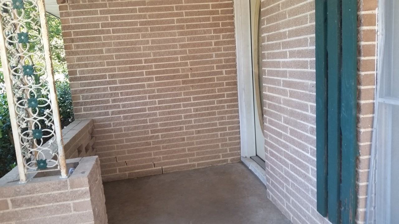 1211 Wolfe City Dr - Photo 6 of 24