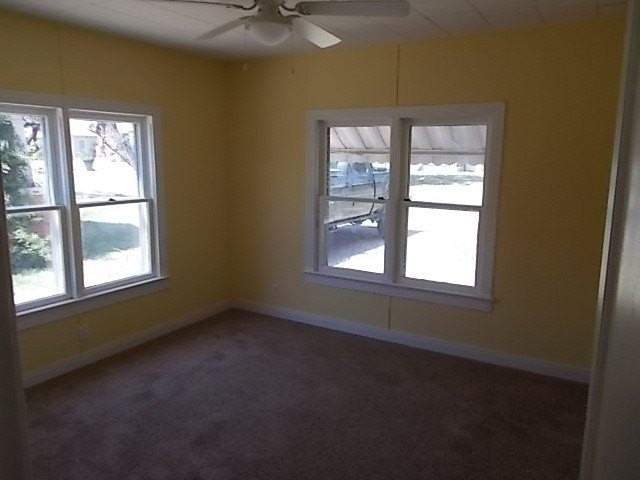 933 Peach St - Photo 4 of 10