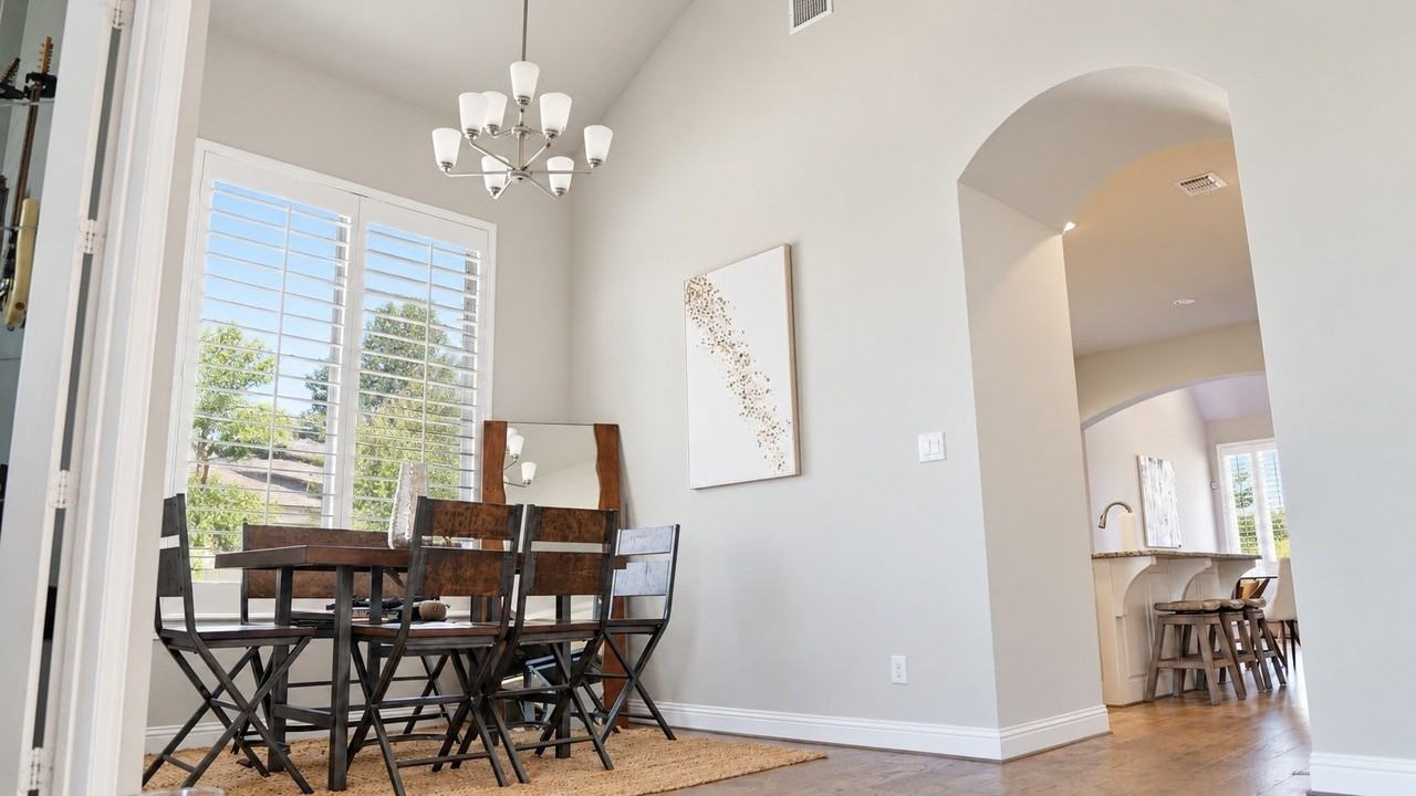 13874 Colin St - Photo 2 of 18