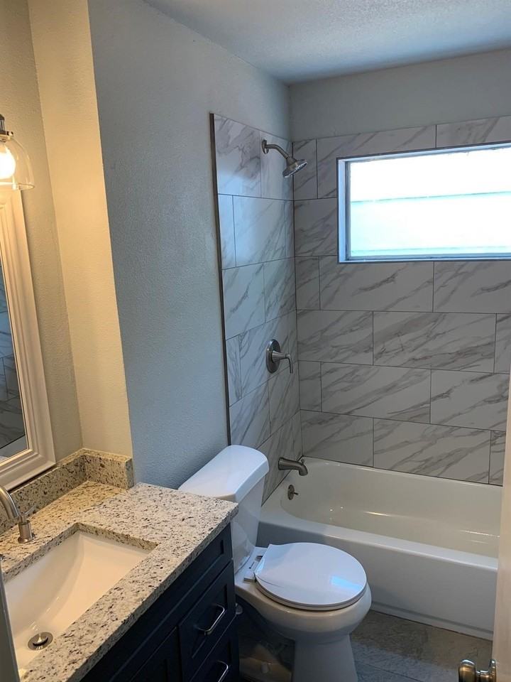 13915 Stardust Ln - Photo 3 of 6