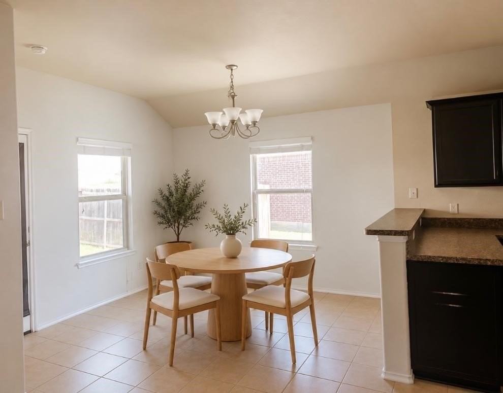 704 Westgate Ct - Photo 4 of 15