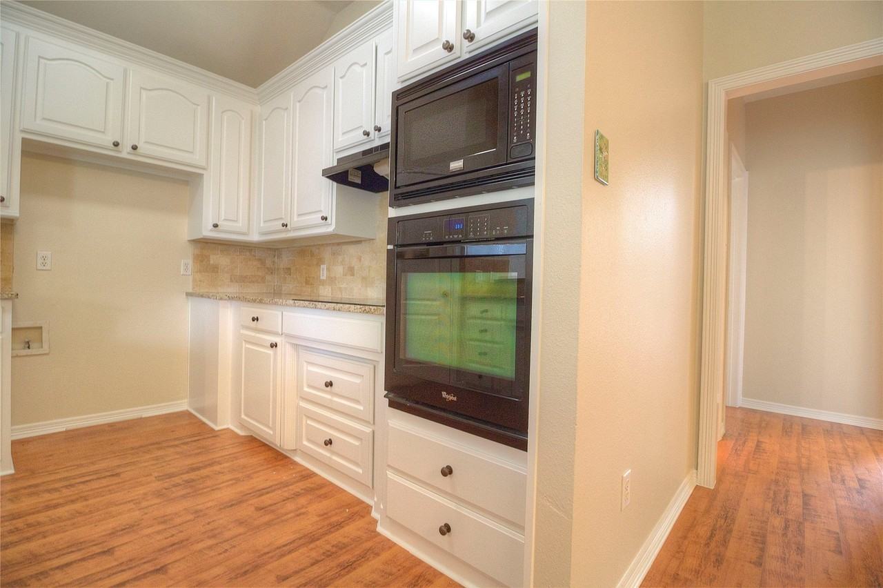 7655 Cypress Ct - Photo 5 of 19