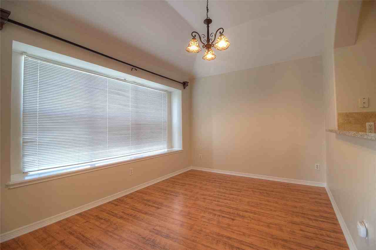 7655 Cypress Ct - Photo 6 of 19