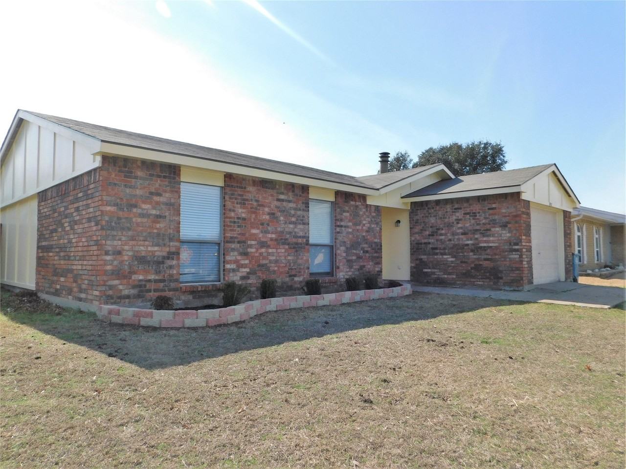 4937 Ward Dr - Photo 2 of 24