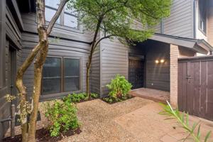 featured image of 15539 Preston Rd #1037