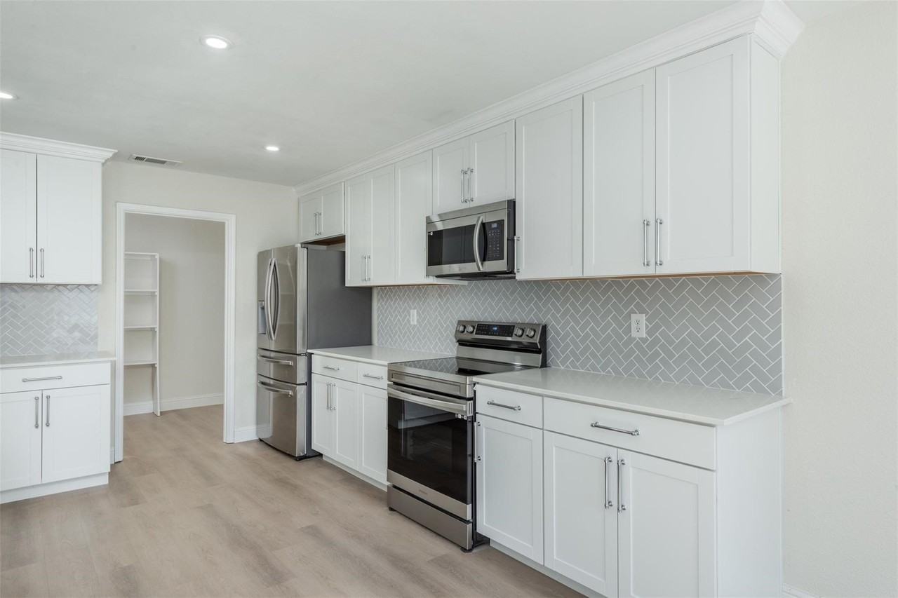 922 White Dove Dr - Photo 5 of 18