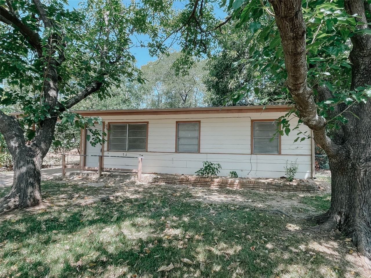 405 Knob Cir - Photo 2 of 16