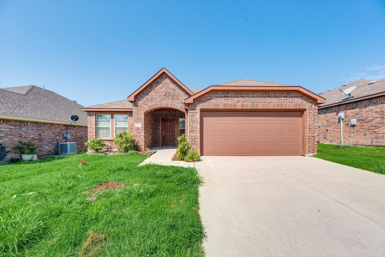 4829 Lemon Grove Dr - Photo 4 of 34