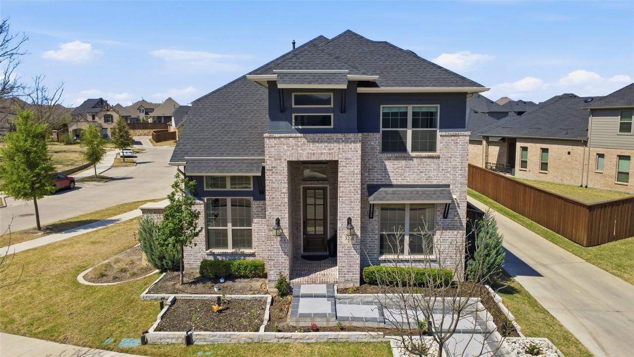 3201 Casa Blanca St - Photo 2 of 29