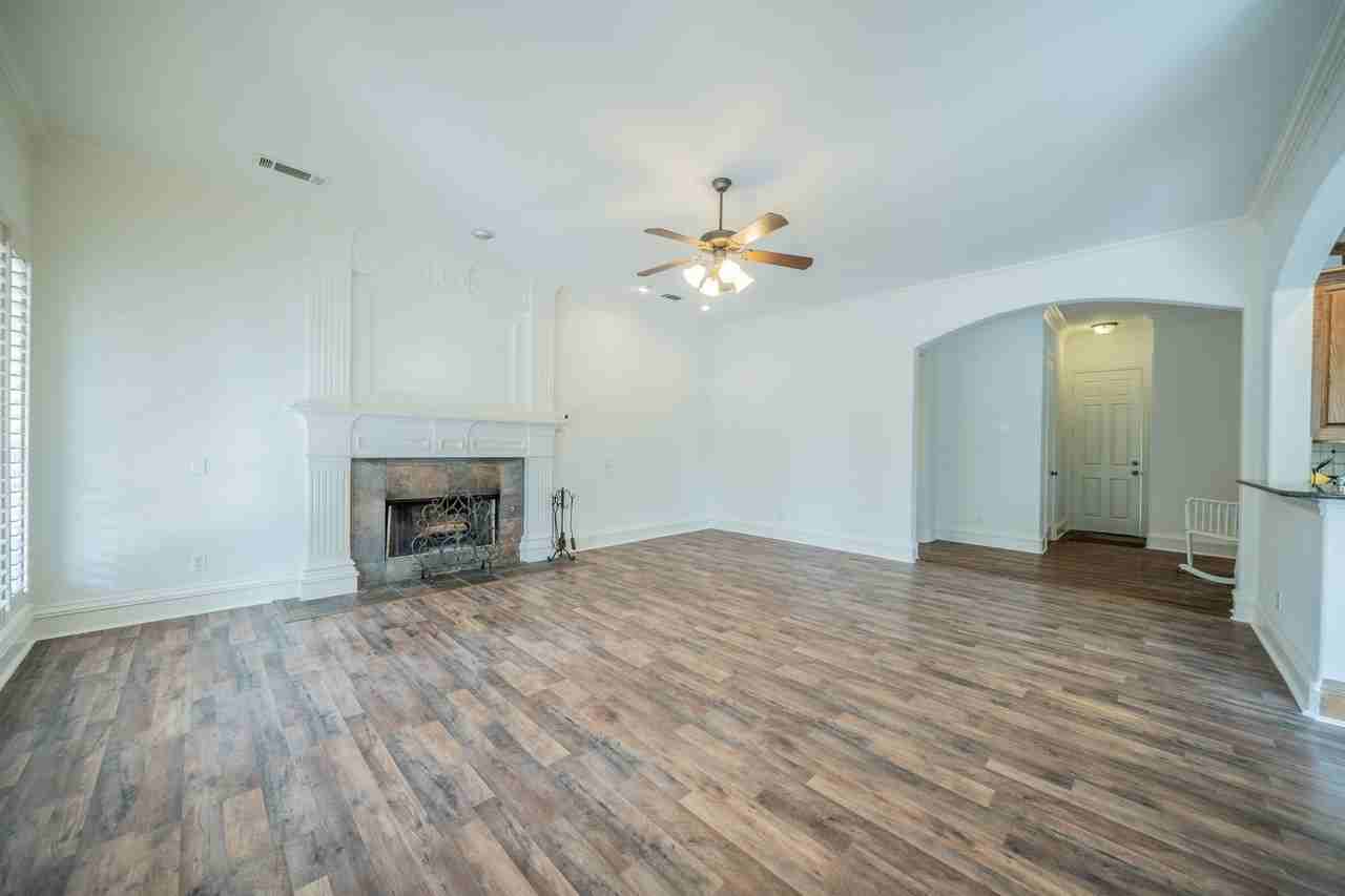 3201 Cedar Ridge Dr - Photo 5 of 38