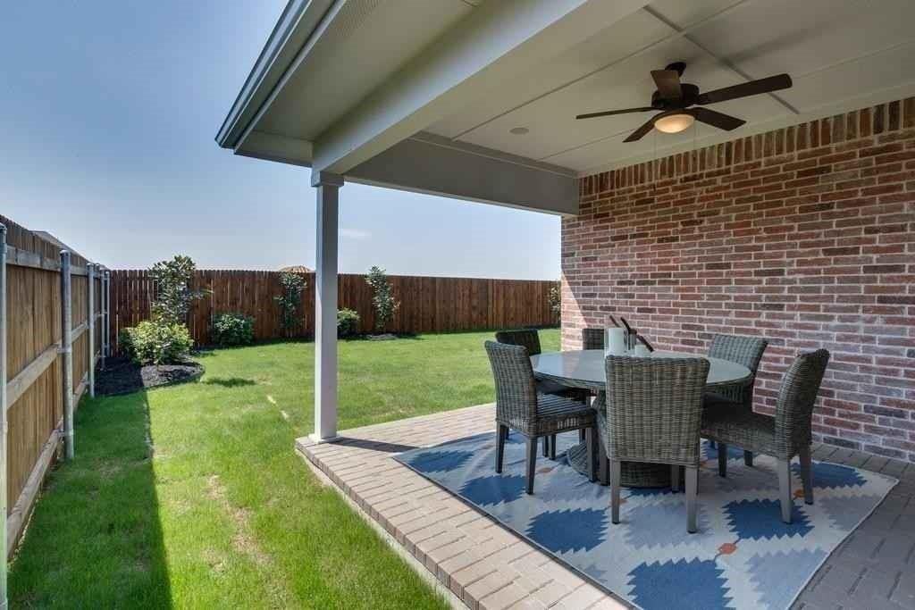 1609 Cedar Crest Dr - Photo 7 of 32