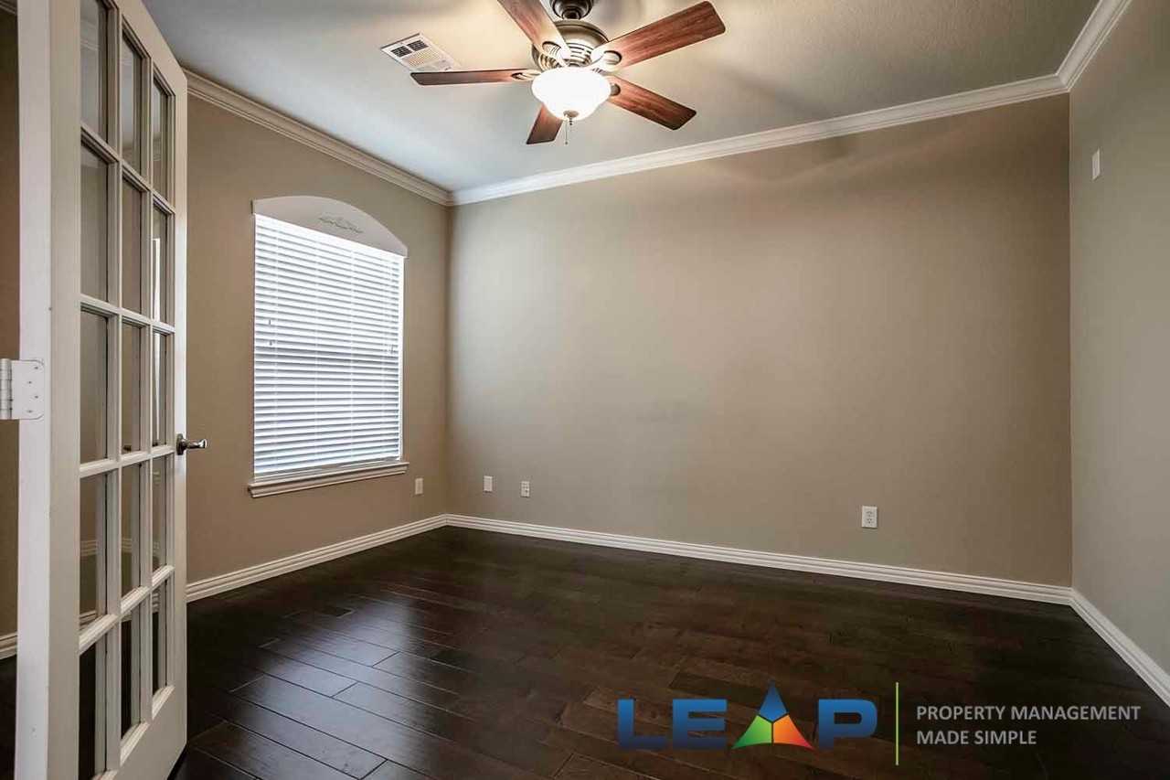 11178 Monarch Dr - Photo 5 of 27