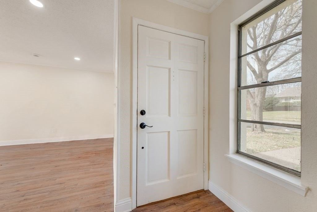 4816 Redwood Dr - Photo 2 of 28
