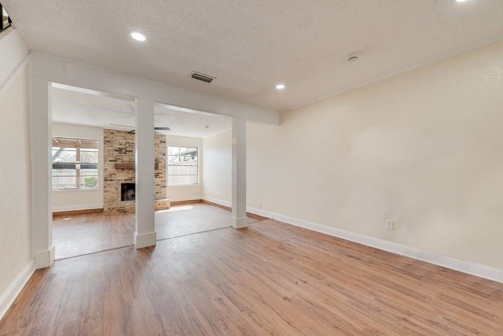 4816 Redwood Dr - Photo 4 of 28
